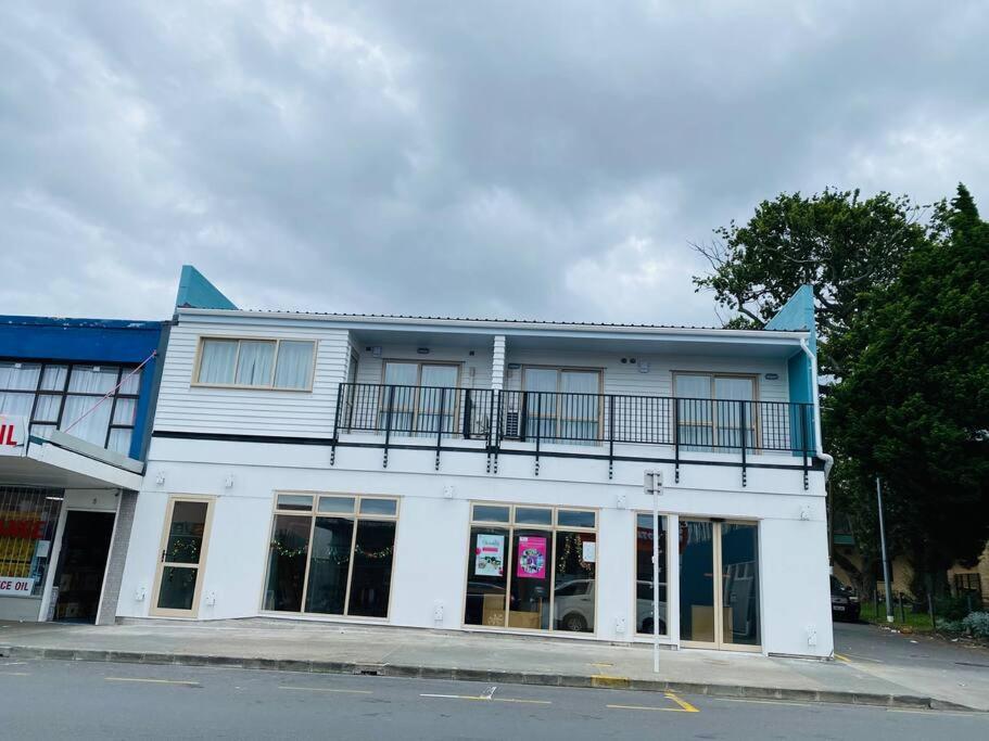 Otahuhu Town Centre Brand New Apartment 8B Auckland Exterior photo